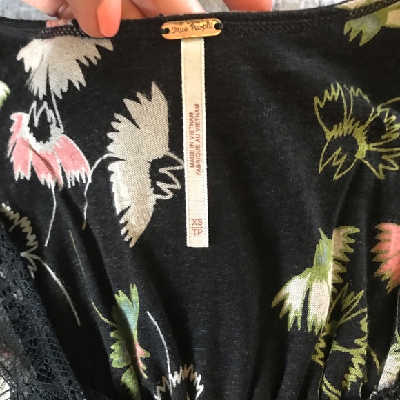 Free People tree swing sleeveless top - Picture 2 of 6